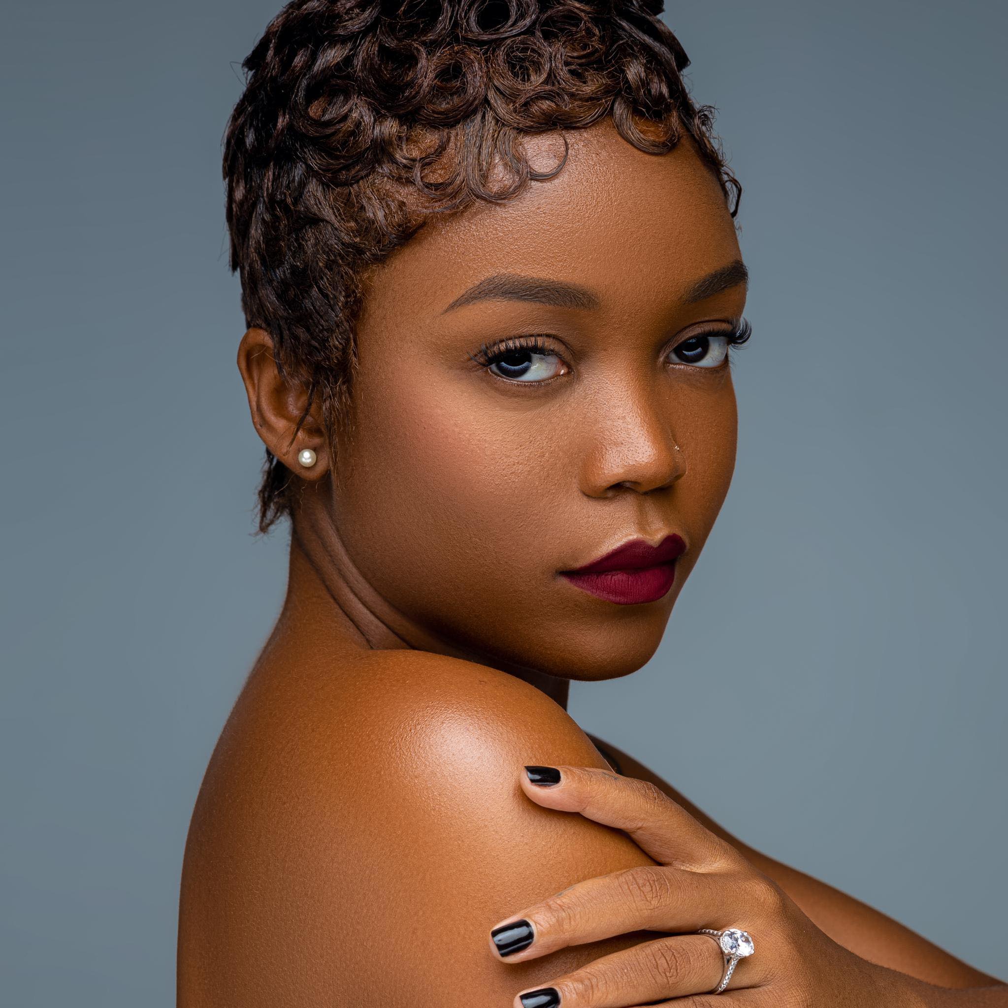 Winnie Ofisyel